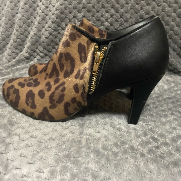 Leopard print booties - Picture 2 of 5